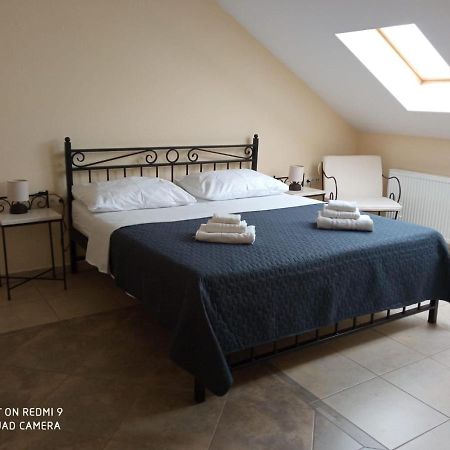 Appartement Ulica Ante Starcevica 113 à Okucani Extérieur photo