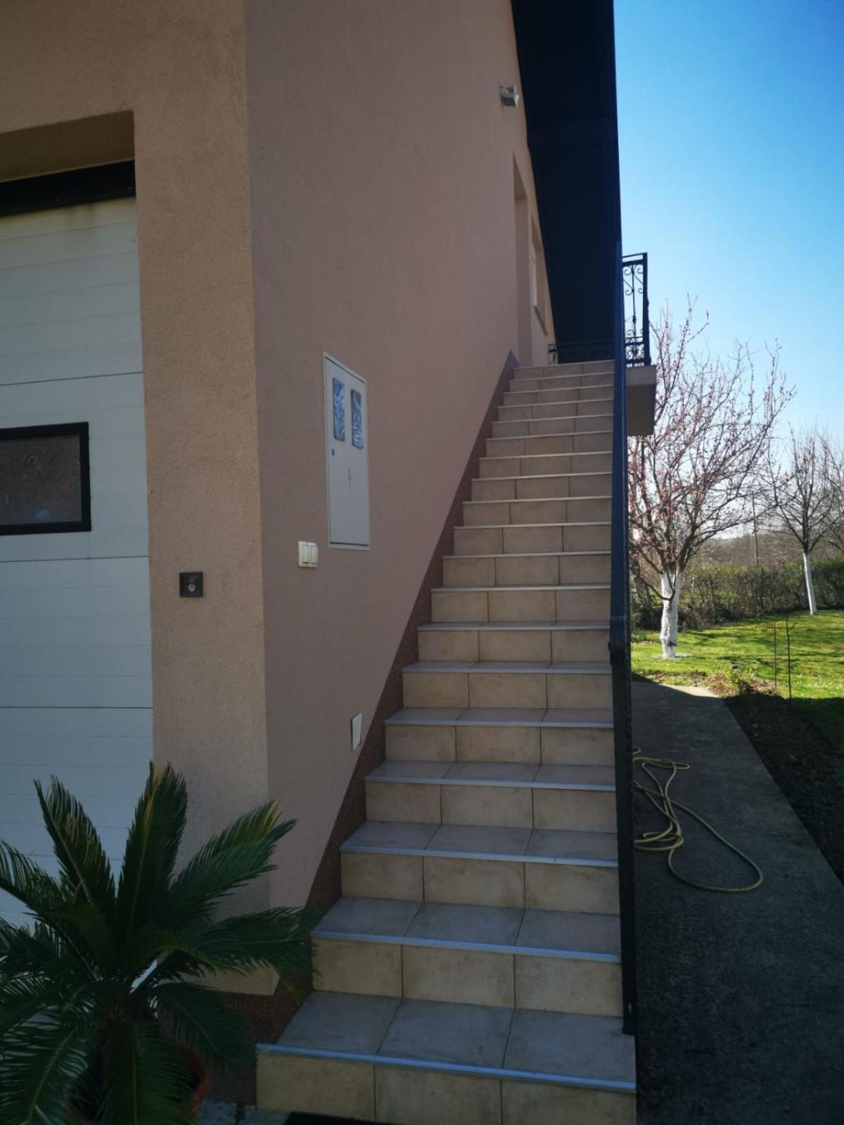 Appartement Ulica Ante Starcevica 113 à Okucani Extérieur photo