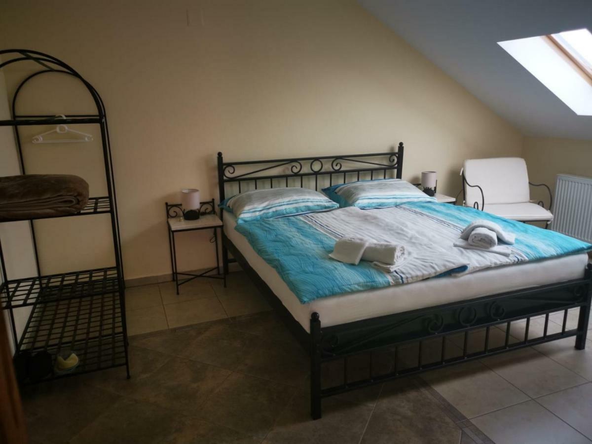 Appartement Ulica Ante Starcevica 113 à Okucani Extérieur photo